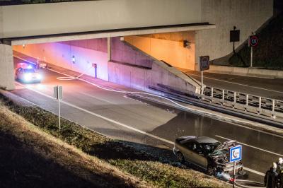 Leutenbach: Pkw brannte auf der B14 kurz nach dem Tunnel